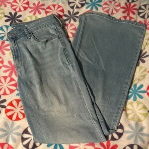 Old Navy Light Blue Denim Jeans